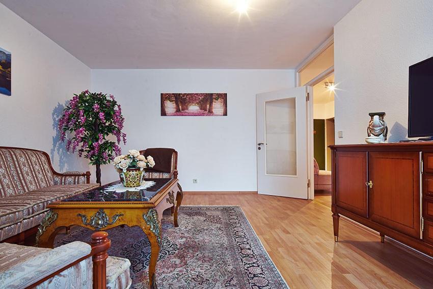 Komfort Ferienwohnung Bad Pyrmont Naehe Kurpark Bagian luar foto